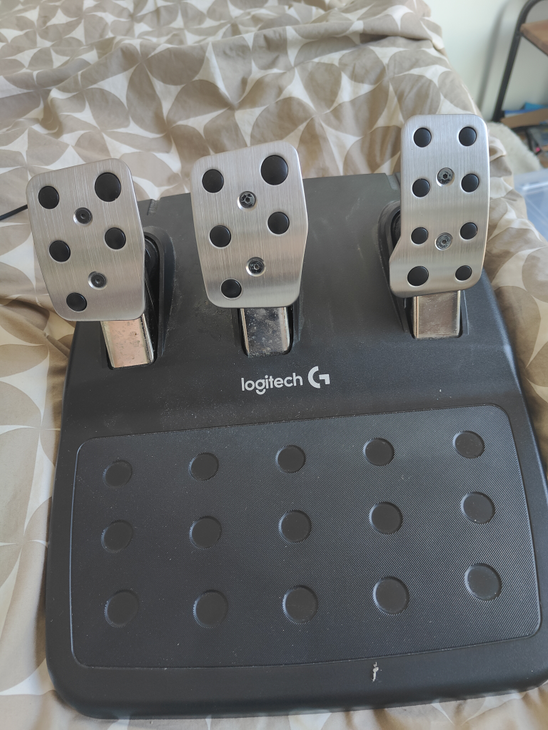 Logitech G29 Racing Wheel, Shifter & Pedals - photo 4