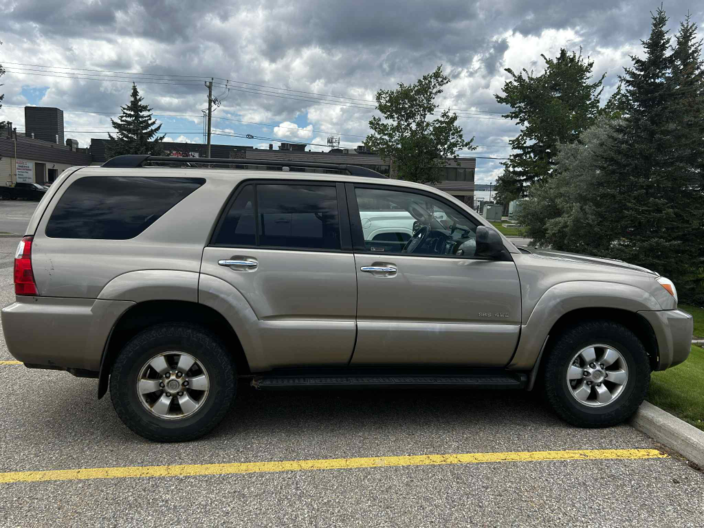 Toyota 4 runner - photo 2