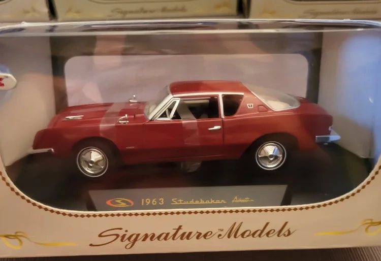1963 Studebaker Avanti Diecast Model Car 1:32 thumbnail