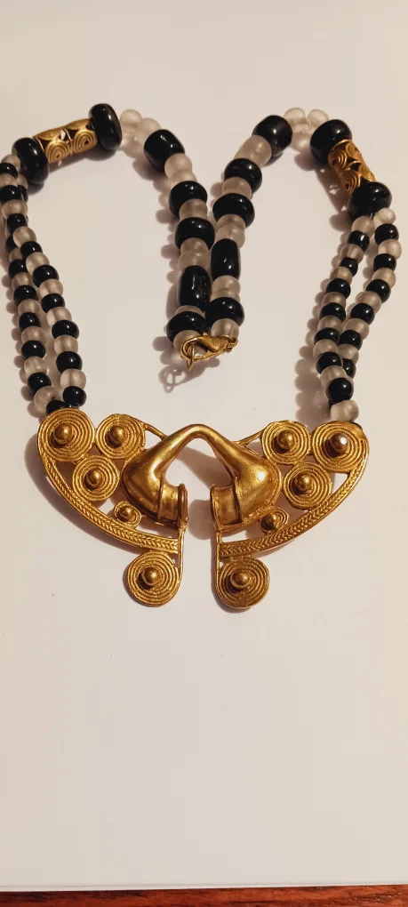 Very Unique Striking Statement Necklace thumbnail