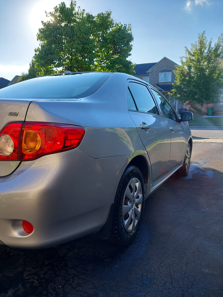 2009 Toyota Corolla CE - photo 3