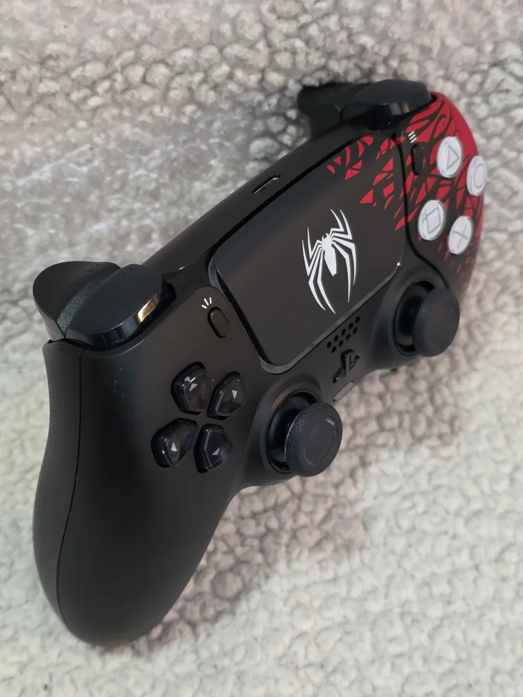 Sony PlayStation 5 Spider-Man 2 Limited Edition Controller image indicator(6)