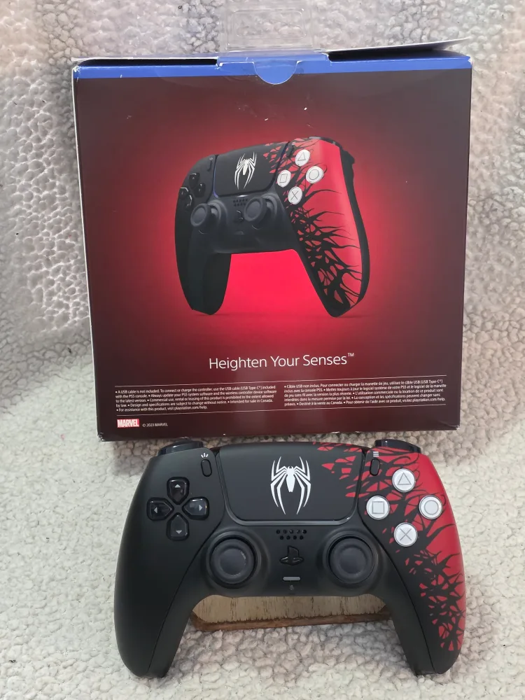 Sony PlayStation 5 Spider-Man 2 Limited Edition Controller image indicator(8)