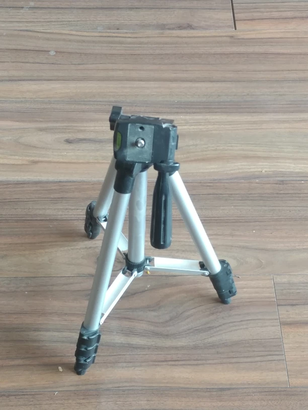 Camera Tripod - Model 810