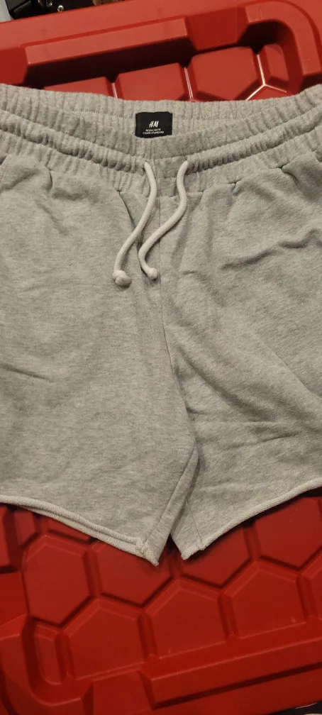 H&M Regular Fit Shorts - Size S thumbnail