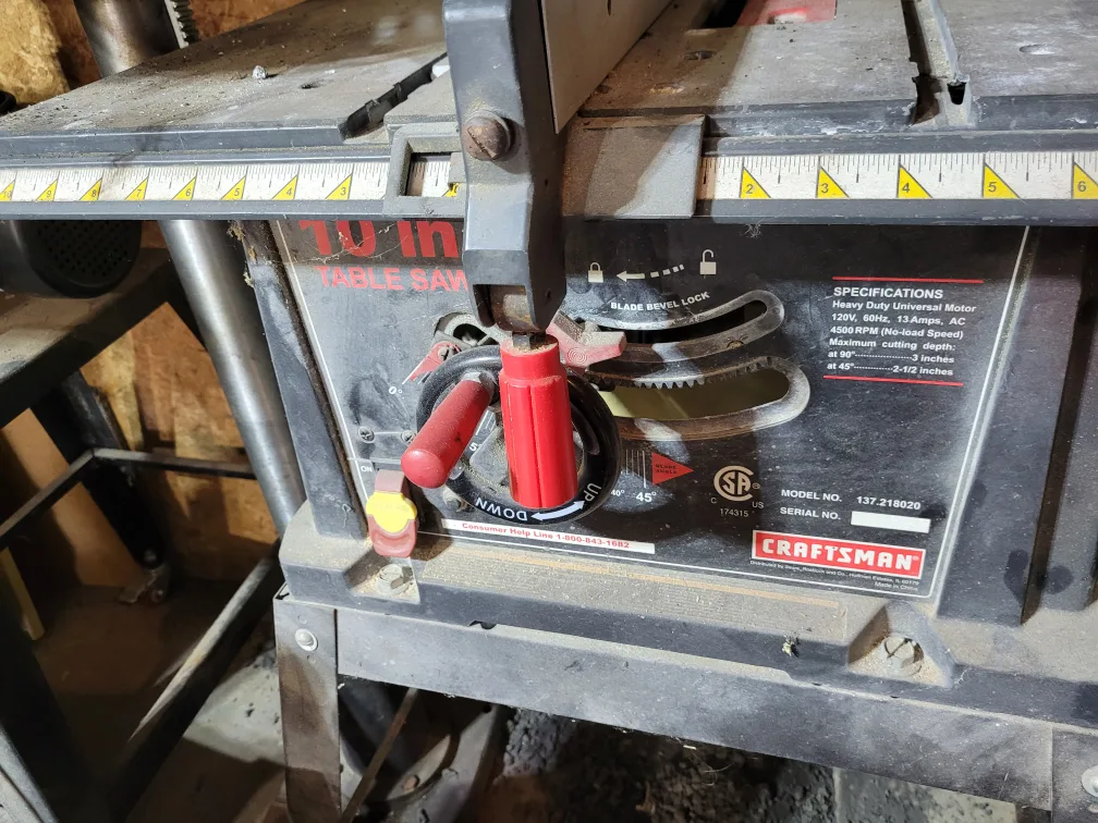 Craftsman 10-in Table Saw thumbnail