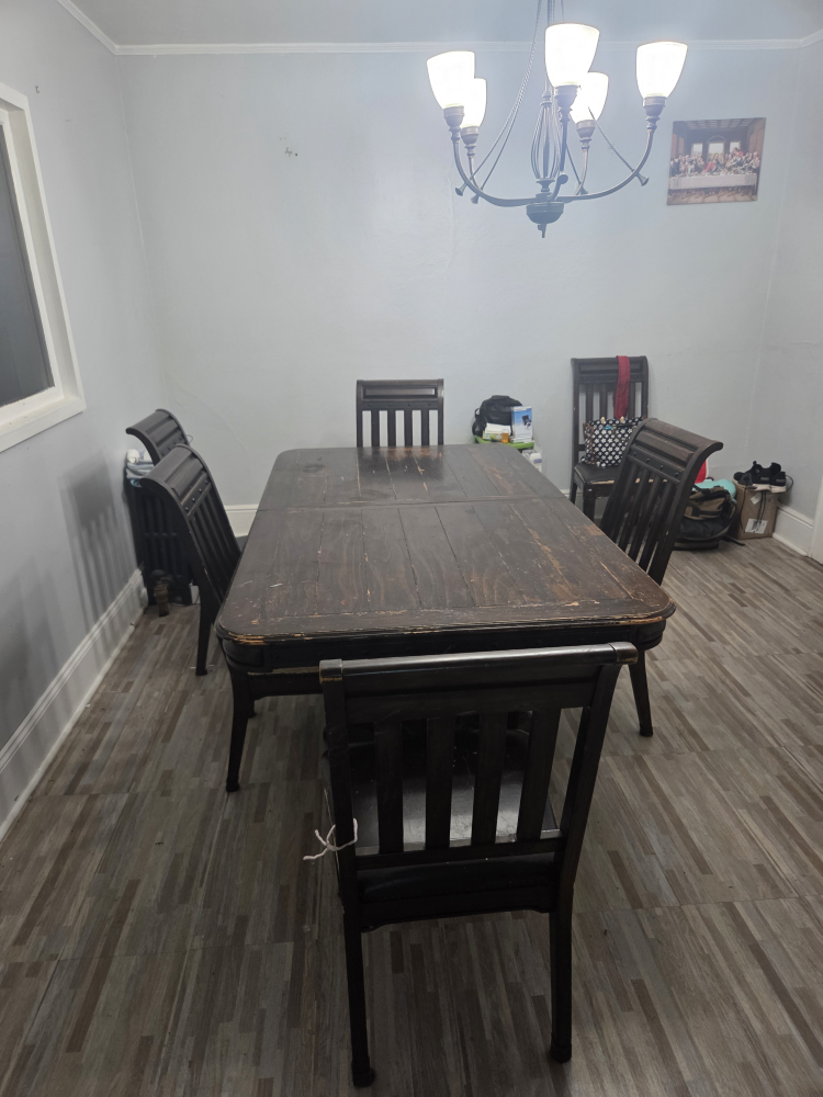 diner table - photo 3