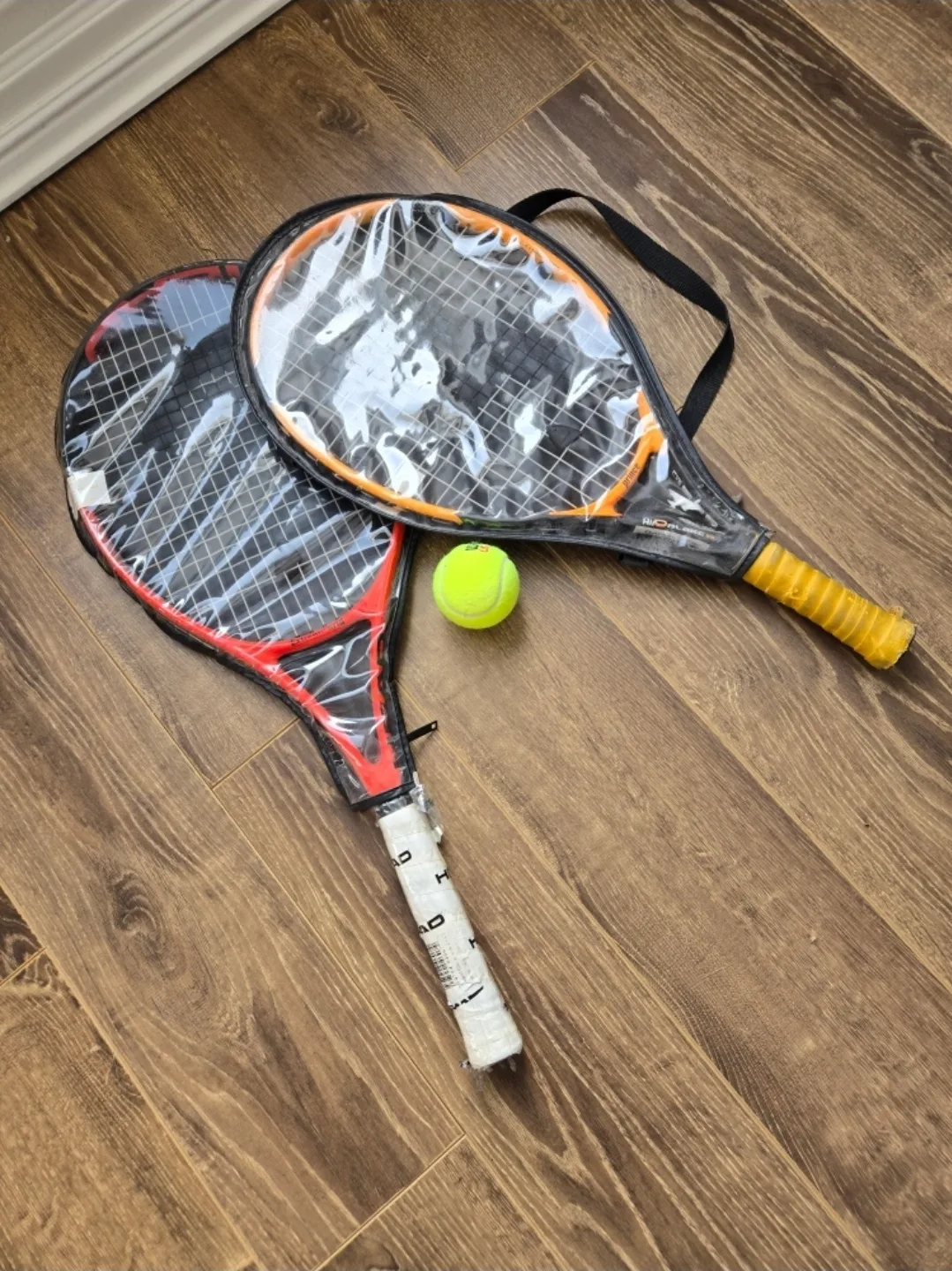 Head & Prince Tennis Racket Set image indicator(2)