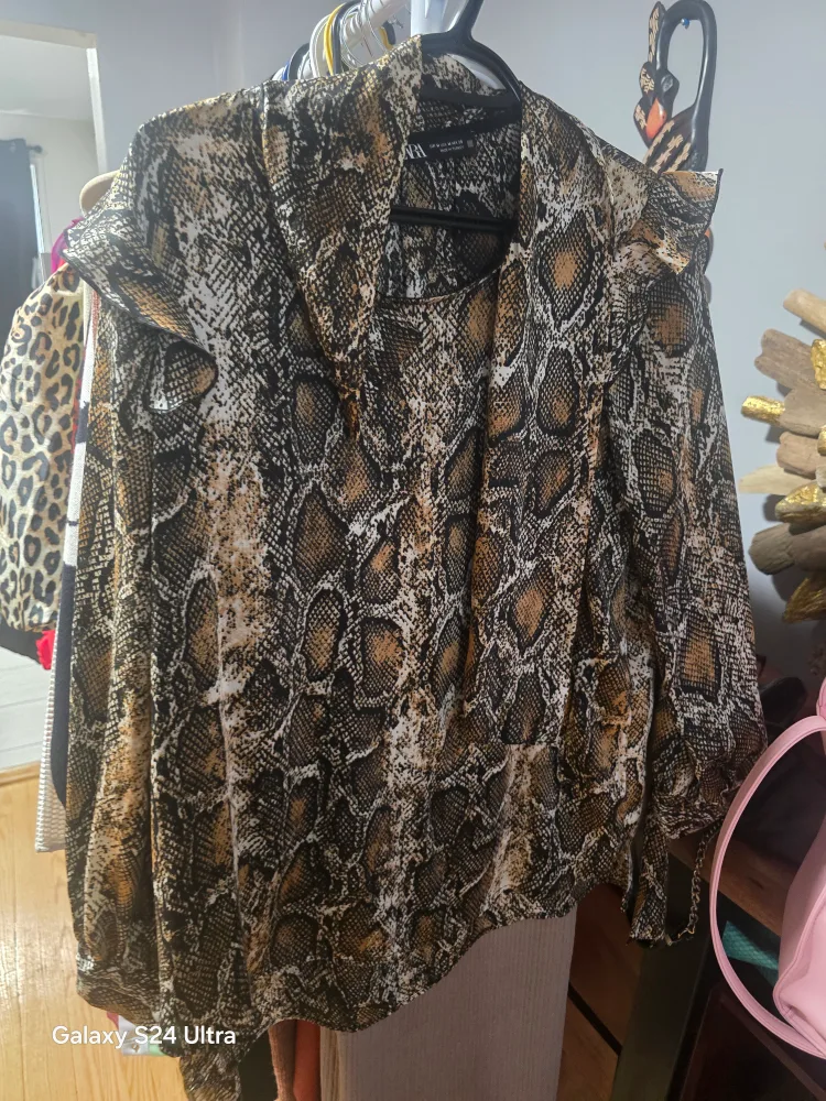 Assorted Women's Jackets image indicator(7)