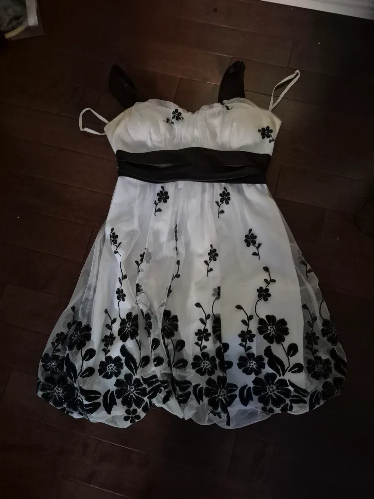 White & Black Prom Dress thumbnail