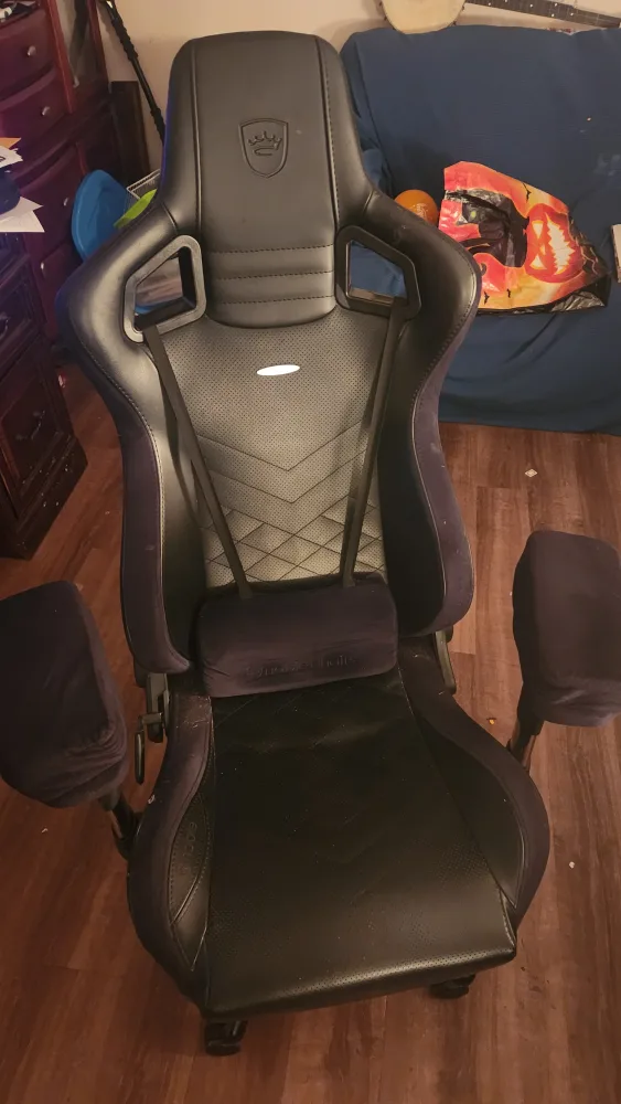 Noblechairs Epic Gaming Chair - Black thumbnail