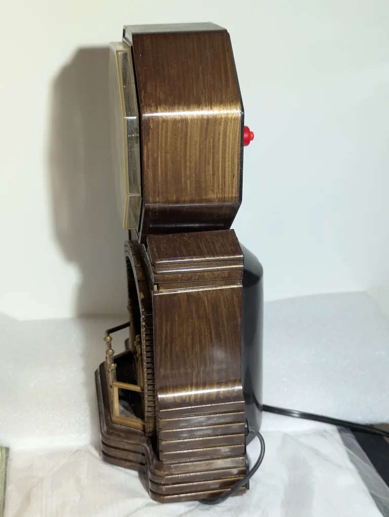 Vintage motion Fireplace Mantel Clock - Taiwan image indicator(7)