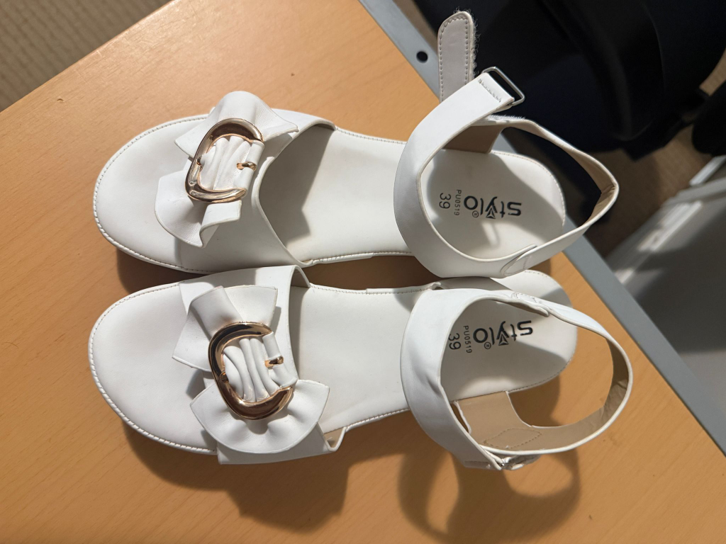 Stylo White Sandals - Size 9 - photo 3