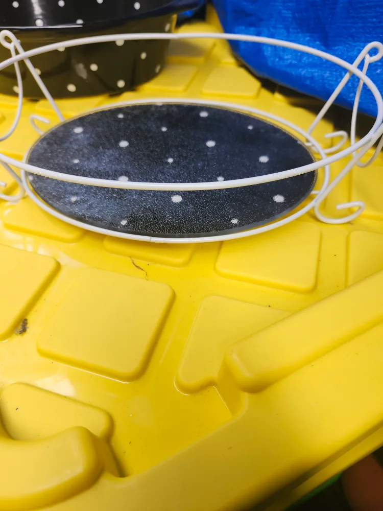 Black & White Polka Dot Bowl with Stand image indicator(3)