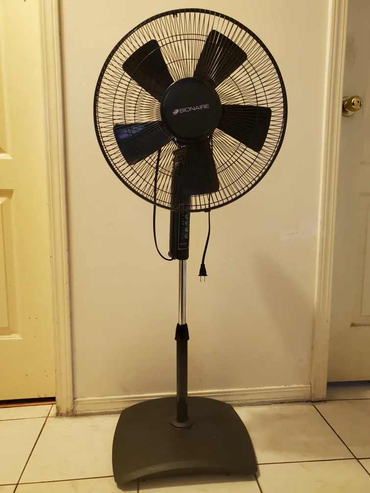 Bionaire Black Stand Fan thumbnail