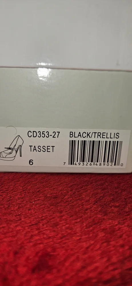 Charles David Tasset Heels - Size 6 thumbnail