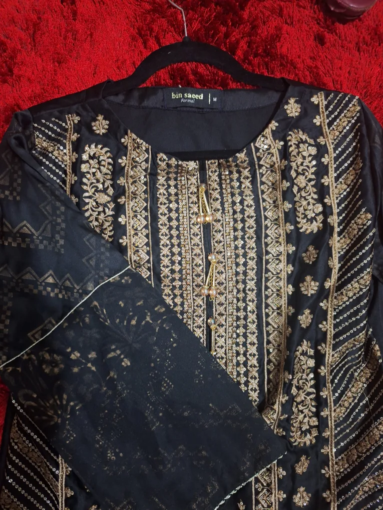 Bin Saeed Formal Black & Gold Kurti - Size M image indicator(3)