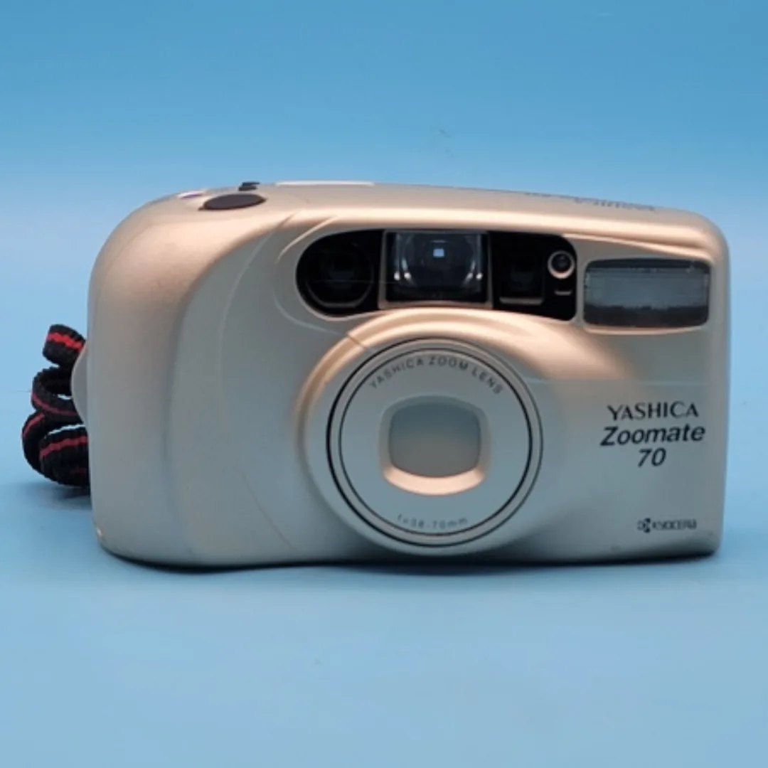 Yashica Zoomate 70 Camera thumbnail