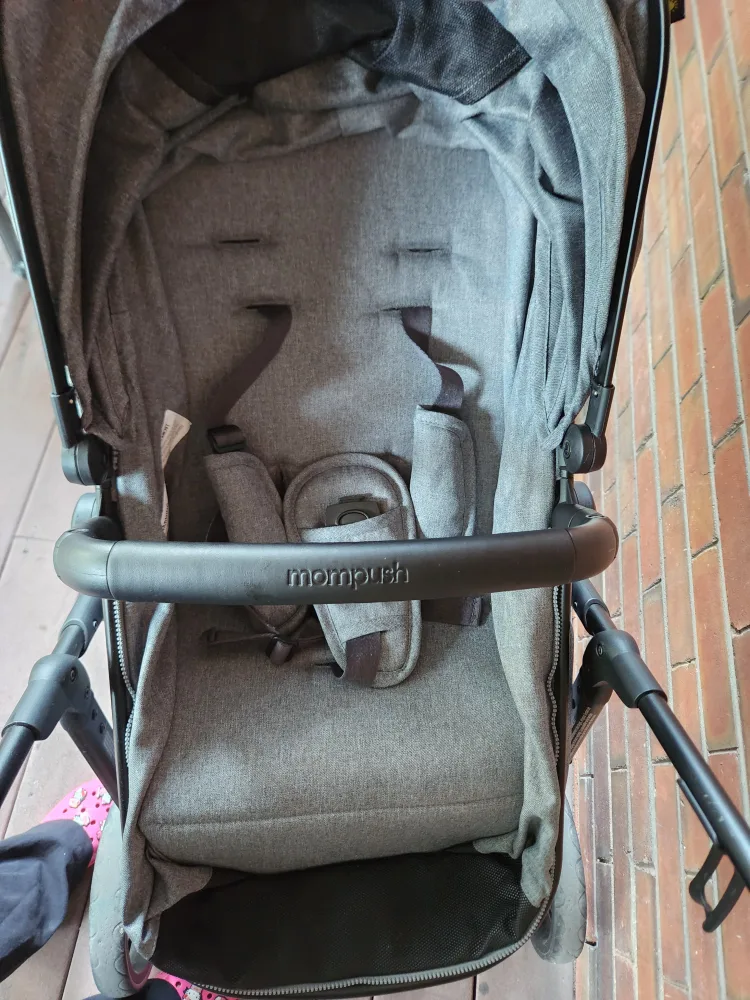 Nuna pipa& mompush bassinet stroller travelsystem. image indicator(7)
