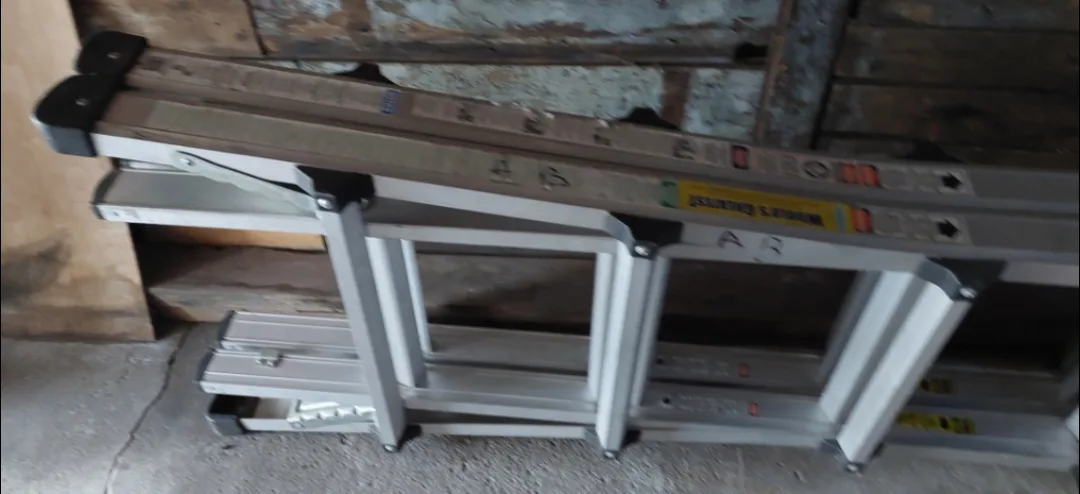 Featherlite 22 ft. Aluminum Multi-Purpose Ladder image indicator(4)