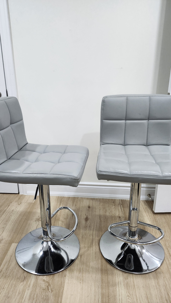 Set of 2 Grey Bar Stools