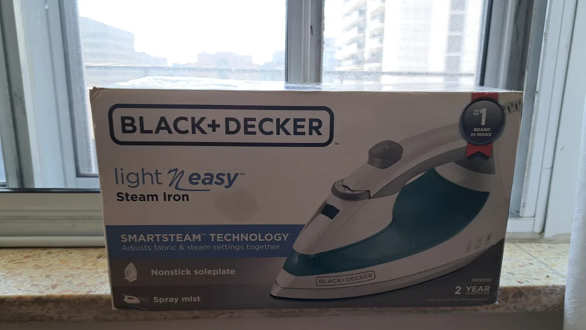 Black + Decker Steam Iron thumbnail