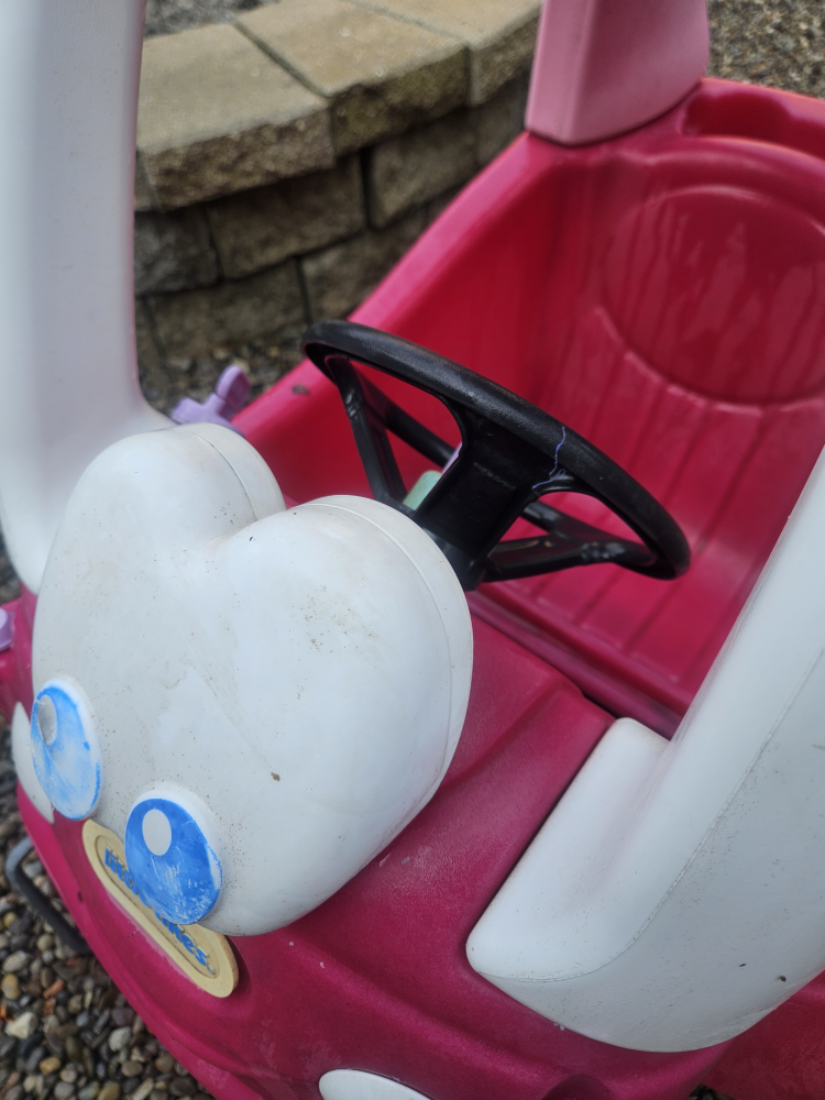 Little Tikes Cozy Coupe Ride-On Car - photo 4