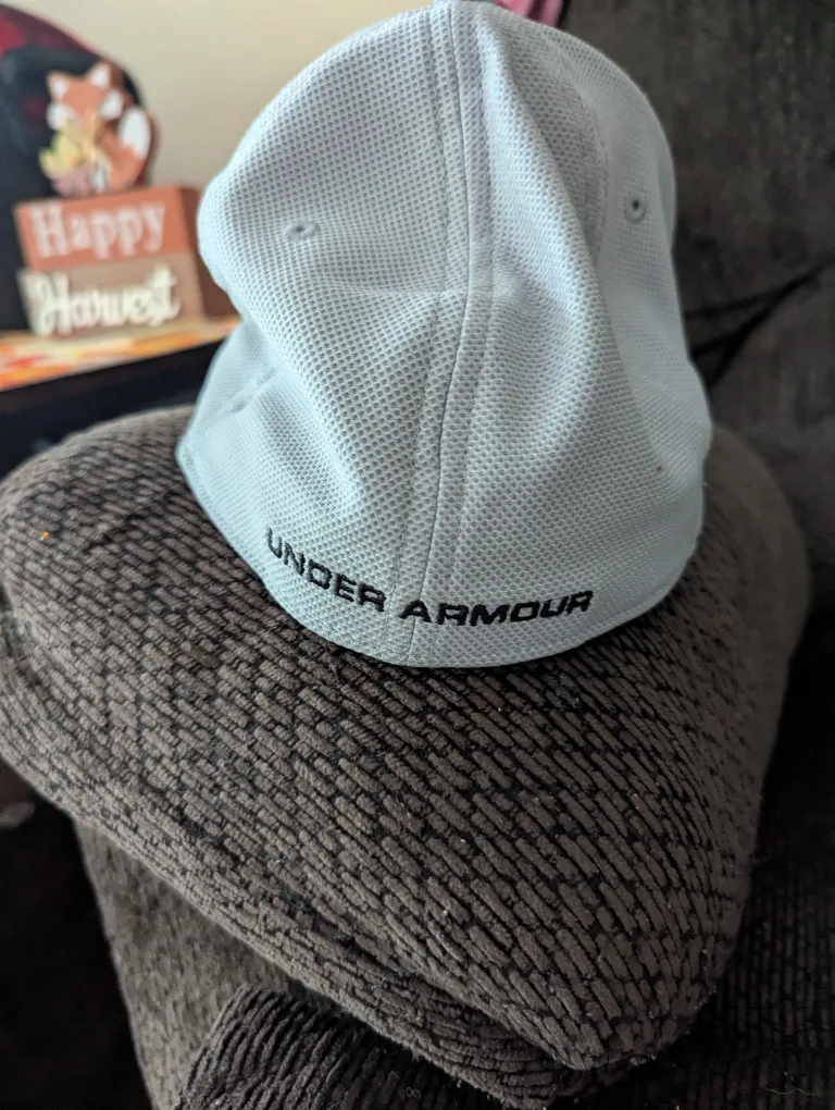 Under Armour UA Classic Fit Hat - M/L CASH ONLY AS IS image indicator(3)