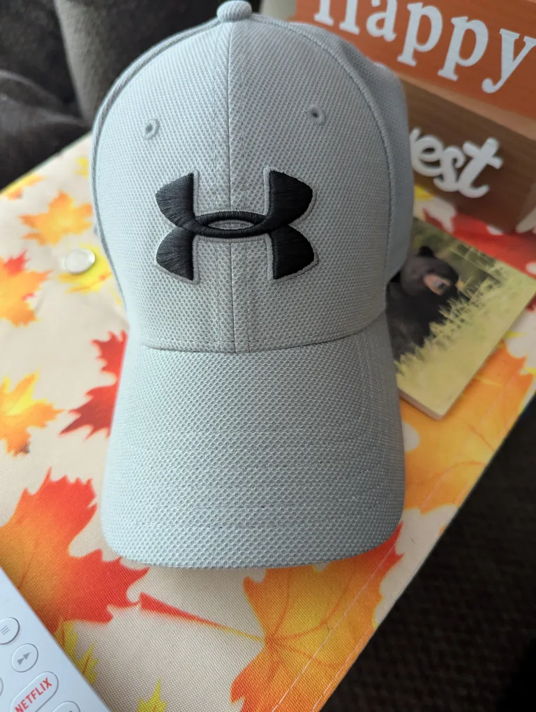 Under Armour UA Classic Fit Hat - M/L CASH ONLY AS IS image indicator(4)