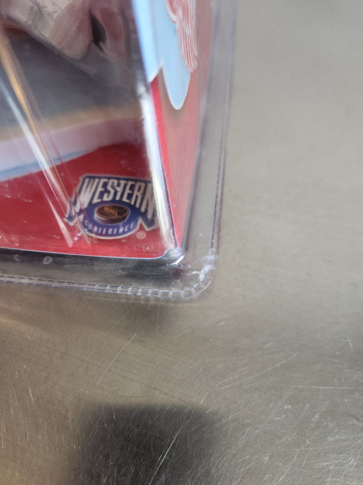 McFarlane Dominik Hasek NHL Figurine - photo 3