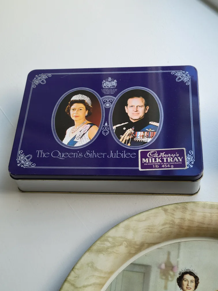Queen Elizabeth II Coronation Souvenir Tins & Trays & cups image indicator(4)