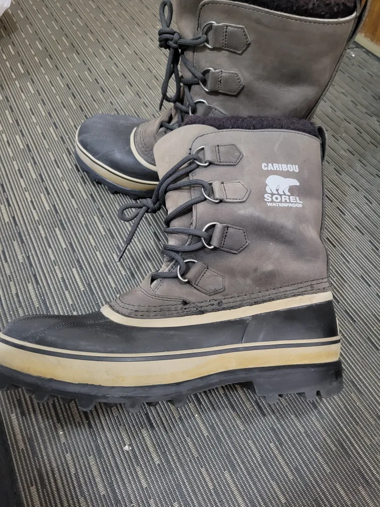Sorel Caribou winter snow boots - Men's size 9 thumbnail
