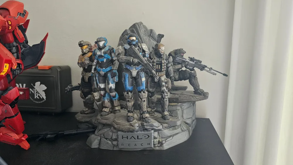 Halo Reach - Collectors Edition Statue thumbnail