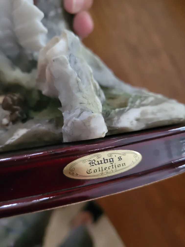 Ruby's Collection Dove Figurine image indicator(3)