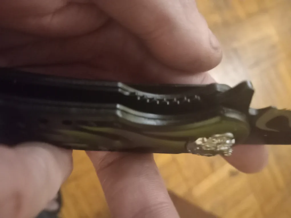 Folding knife image indicator(2)