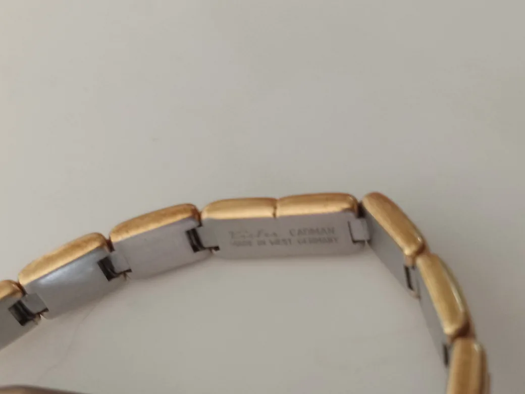 Vintage Bulova Ladies Watch,automatic image indicator(7)