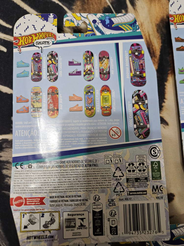 Hot Wheels Skate Fingerboard & Shoe Bundle - photo 5