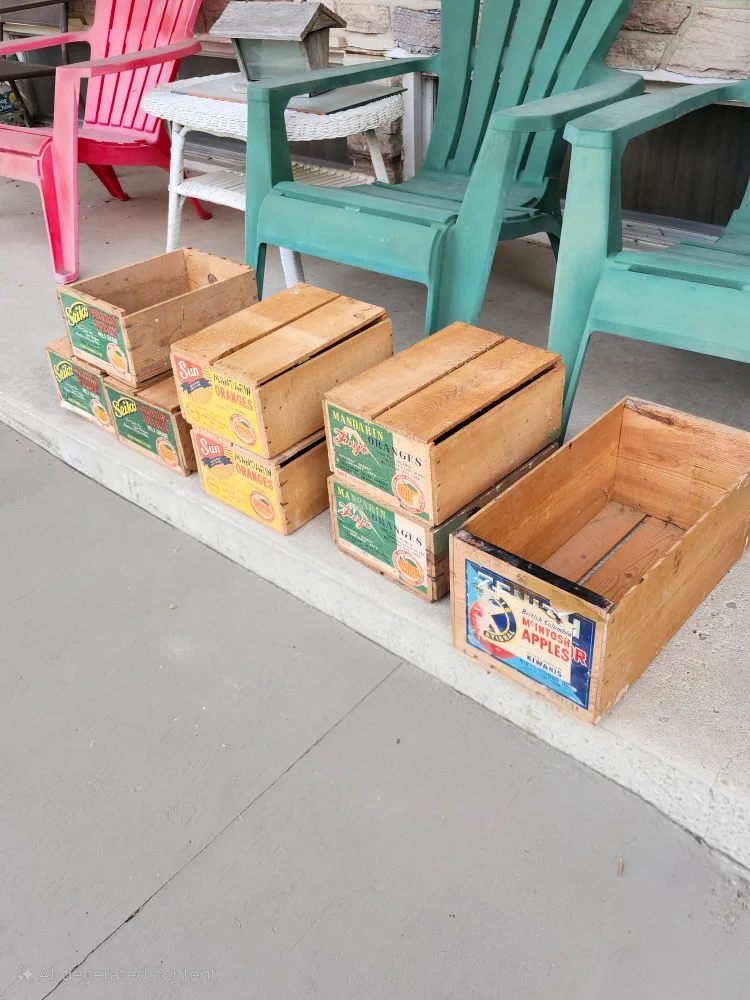 Vintage Fruit Crates - McIntosh, Sun, Seiko thumbnail