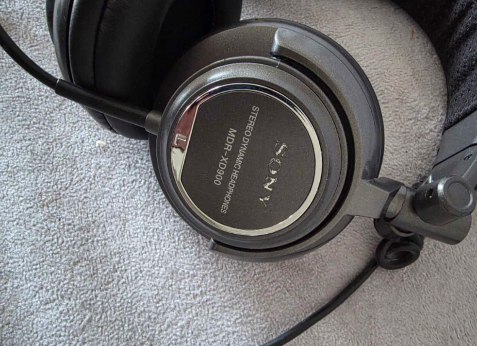 Sony MDR-XD900 Stereo Dynamic Headphone