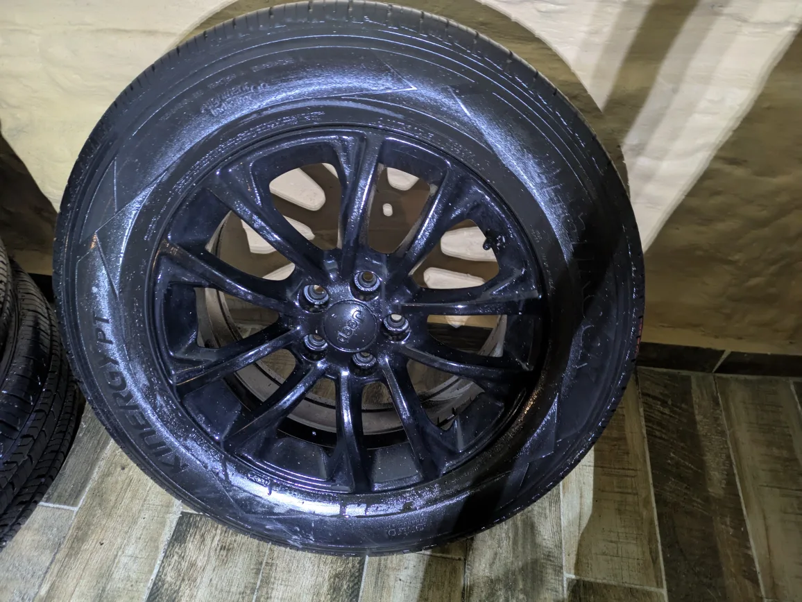 4 set Jeep Black Wheel & Tire - Radial Tubeless