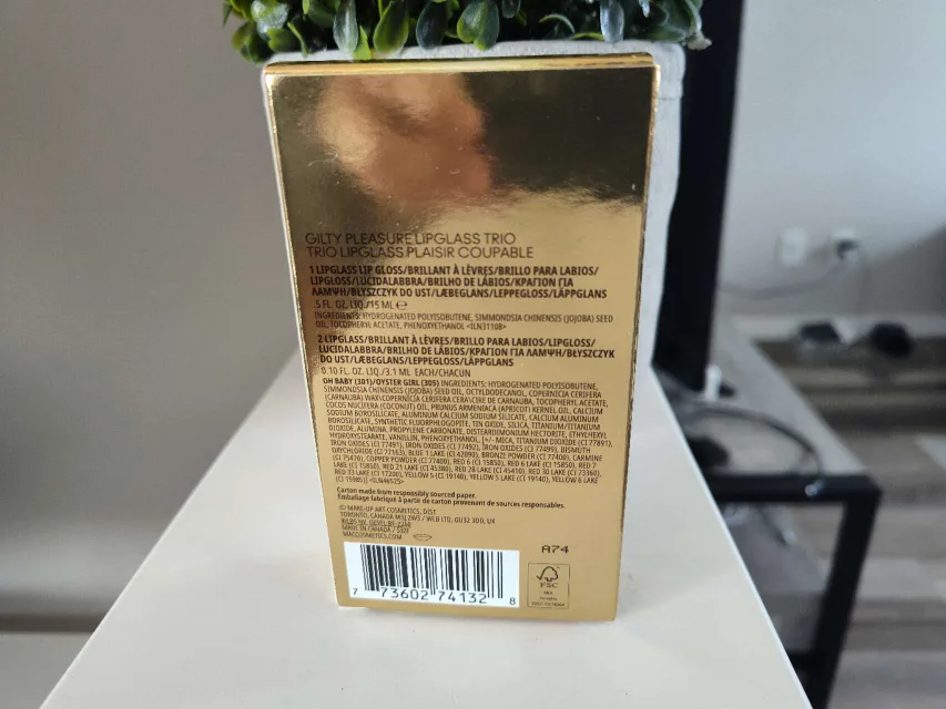 MAC Gilty Pleasure Lipgloss Trio - New image indicator(3)