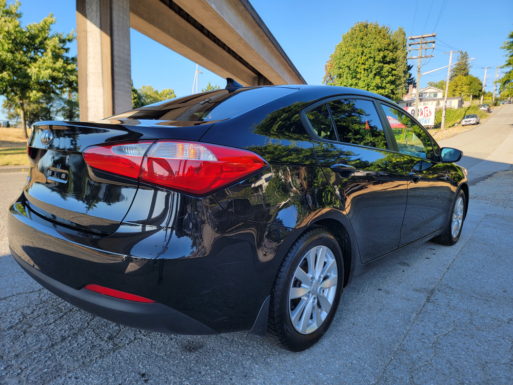 2015 Kia Forte Black Sedan/Clean title/Financing available - photo 2