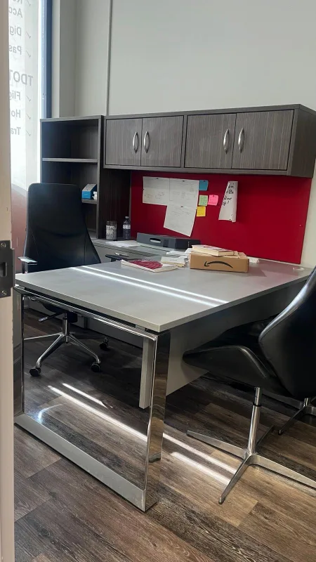 Office Desk with Hutch and Storage image indicator(5)