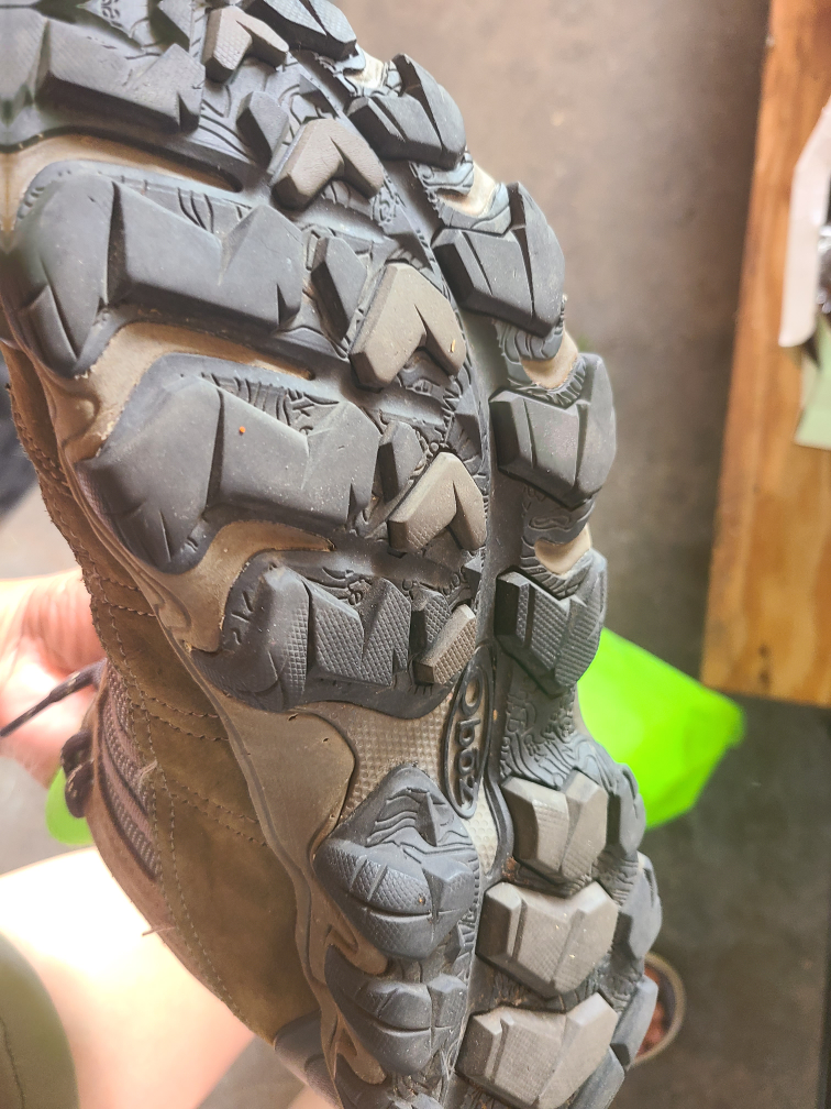 Keen Utility Hiking Boots, Size 6 - photo 3