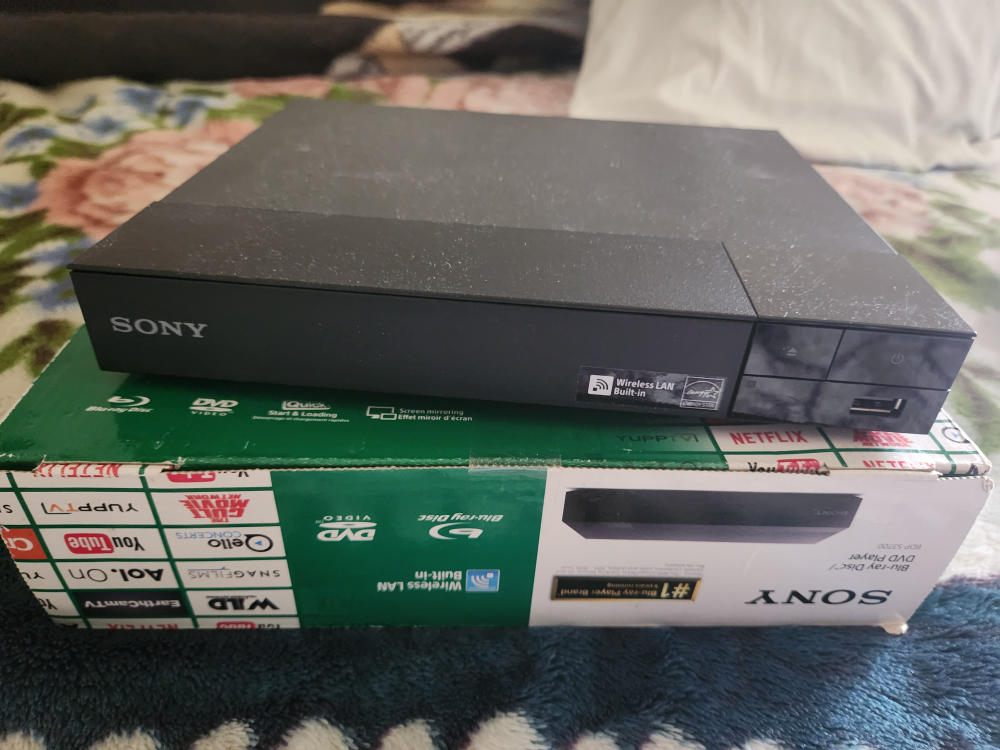 Sony BDP-S3700 Blu-ray/DVD Player with Box - photo 3