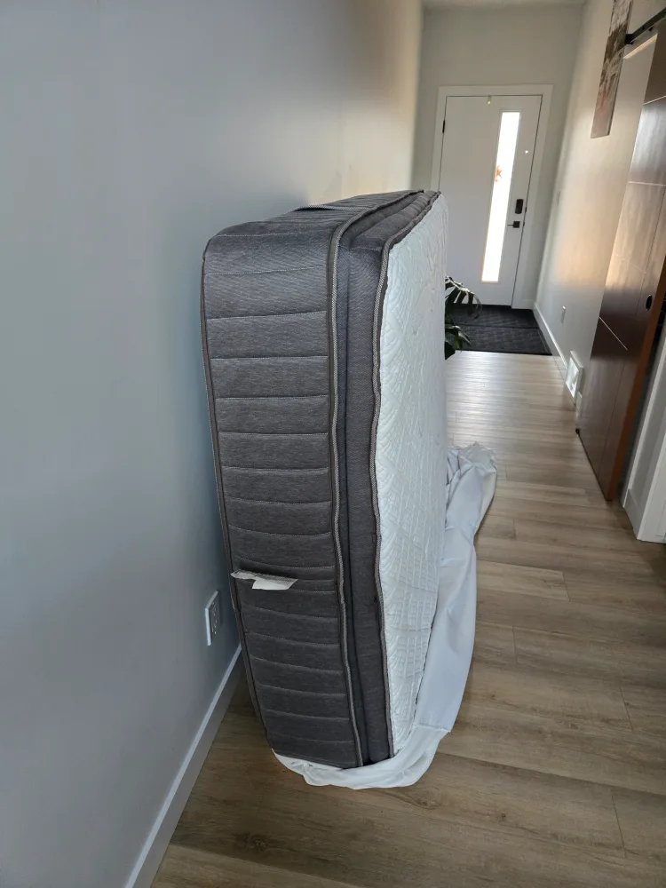 Full Sized Stearns and Foster Gel Infused Foam Mattress image indicator(4)