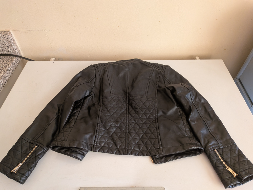 Children's Guess Black Quilted Leather Jacket - Size 8 - photo 4