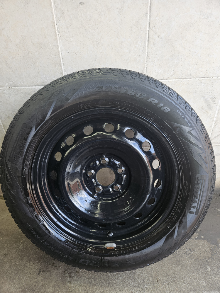 Pirelli Ice Zero  235/60R18 Winter Tire with rims - photo 3