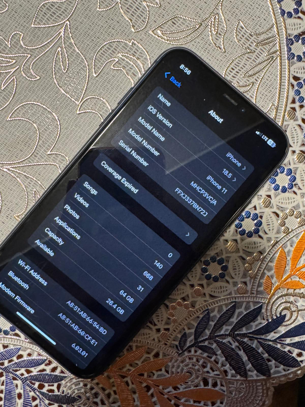 iPhone 11 - photo 5