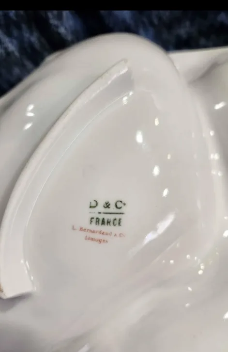 D&C France Divided Serving Dish image indicator(2)